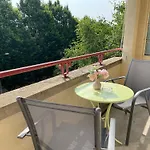 Appartement De 3 A Coucher *