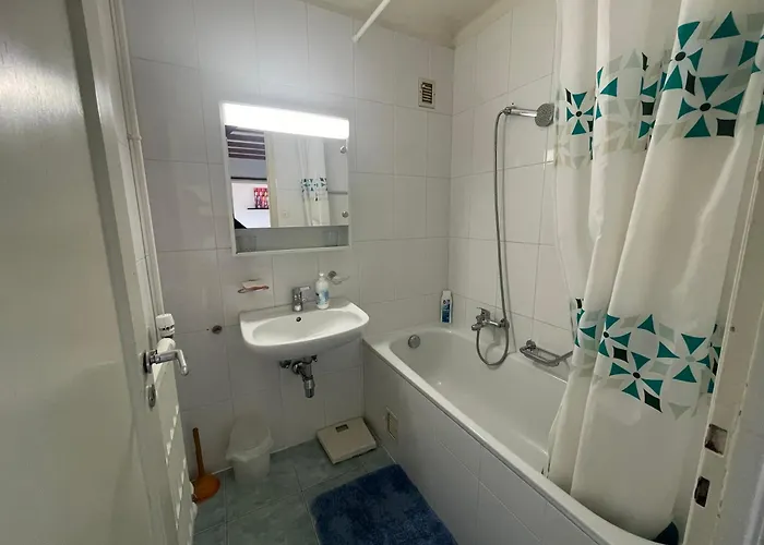 De 3 A Coucher * 洛桑